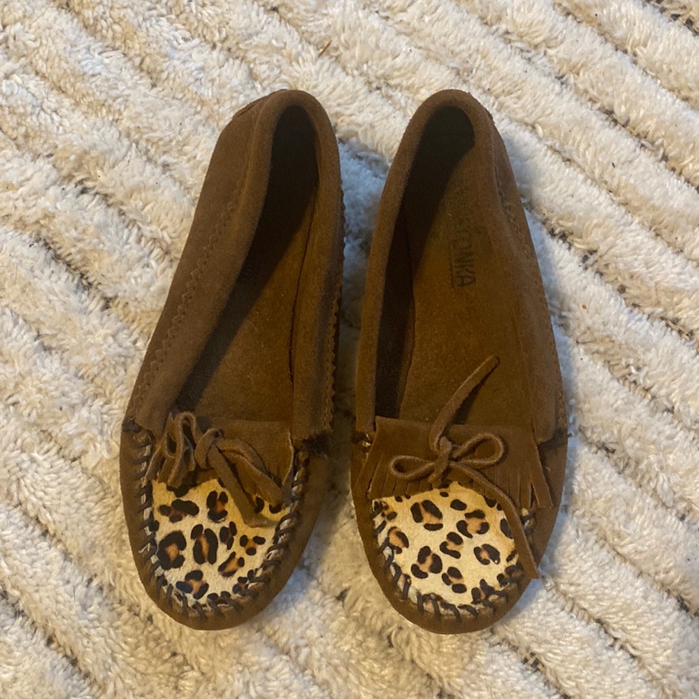 Minnetonka Moccasins | Leopard Print